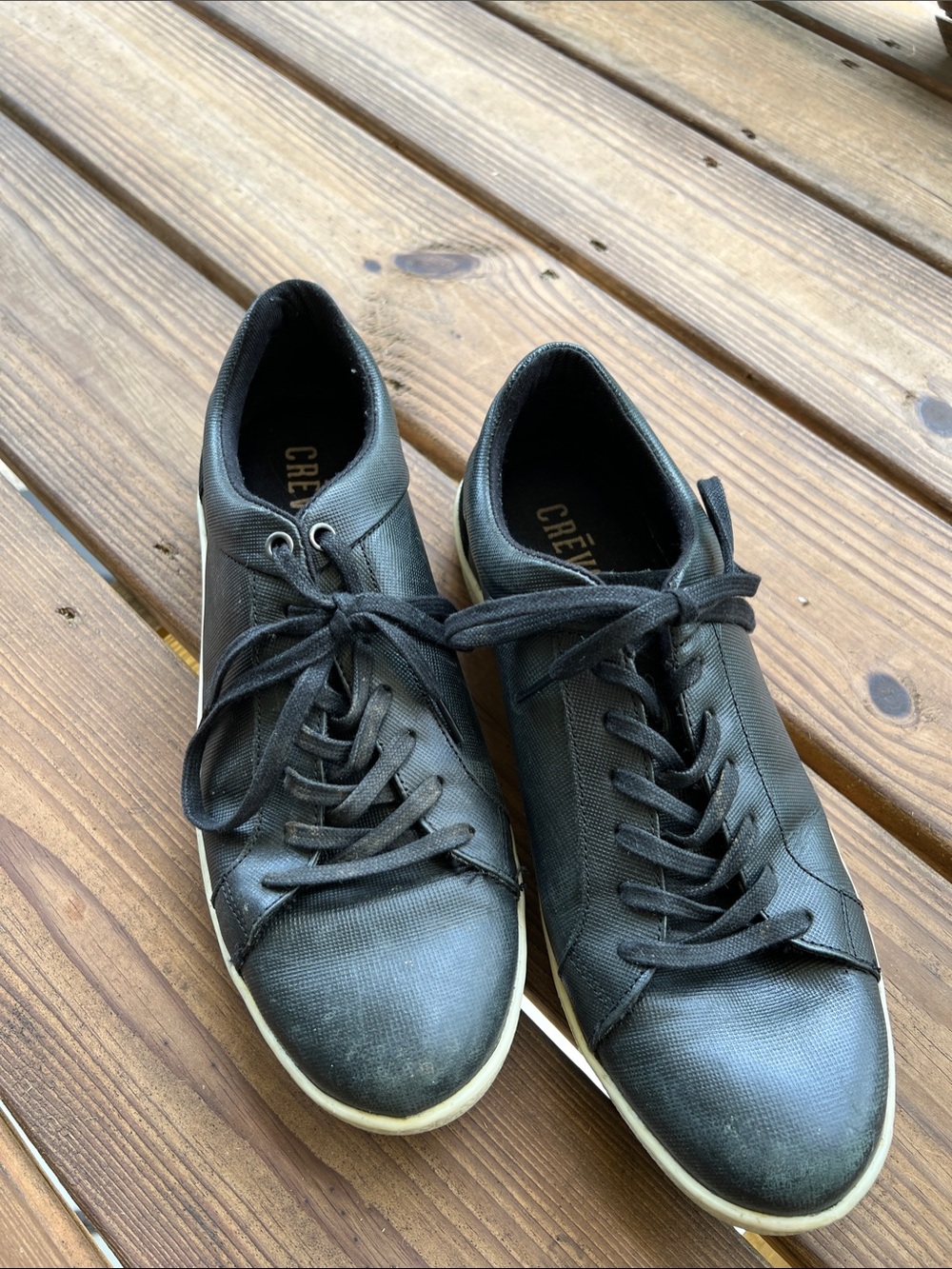 Crevo Men’s Black Low-Top Lace-Up Sneakers with White Sole